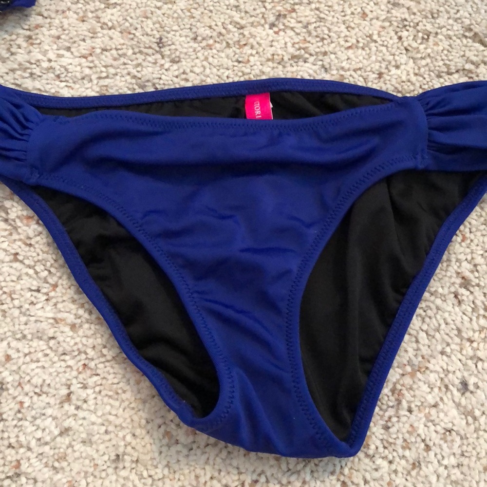 Bikini - Picture 4 of 6